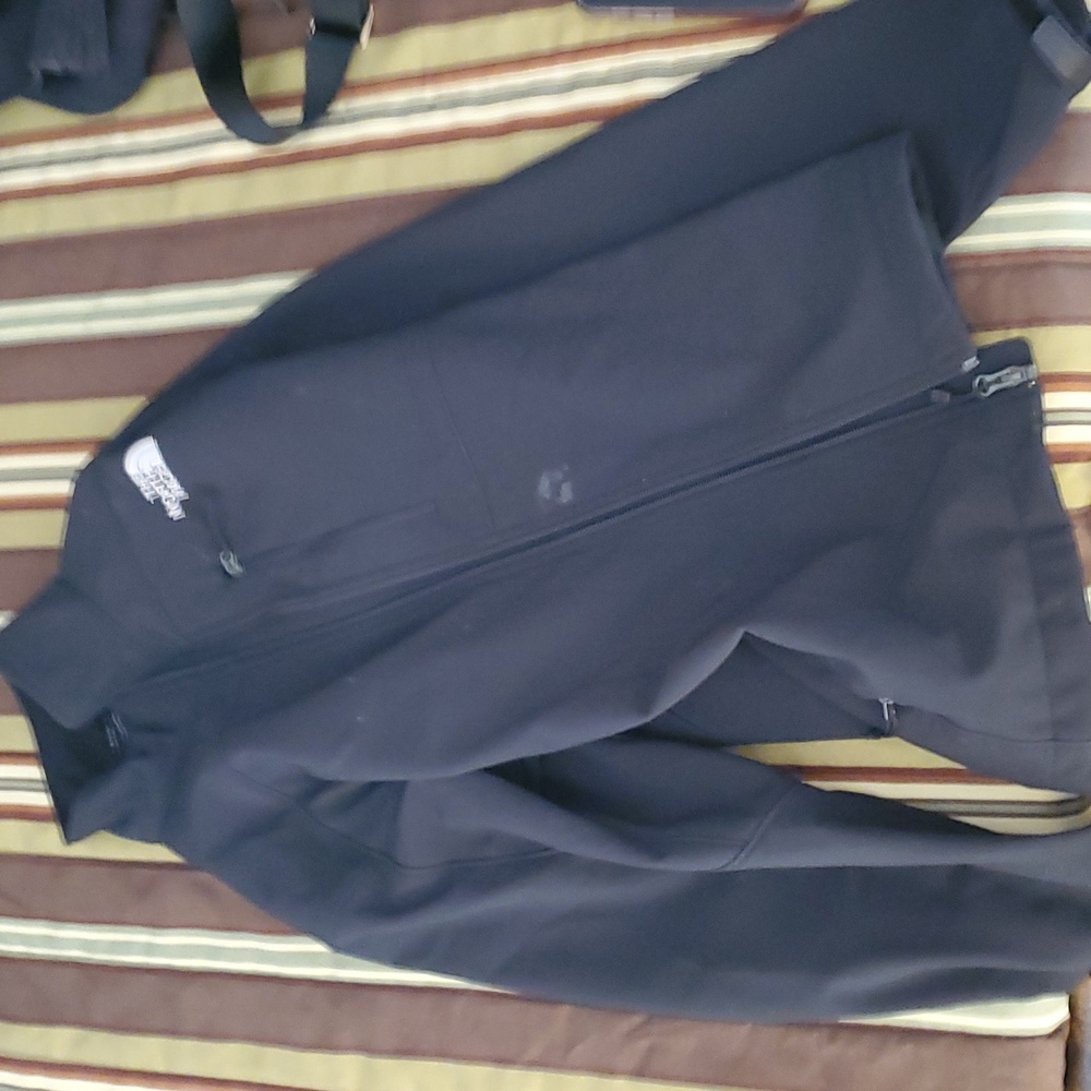 Black north face jacket